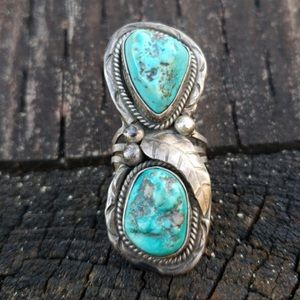 Vintage Navajo sterling silver and turquoise nugget ring 7.25